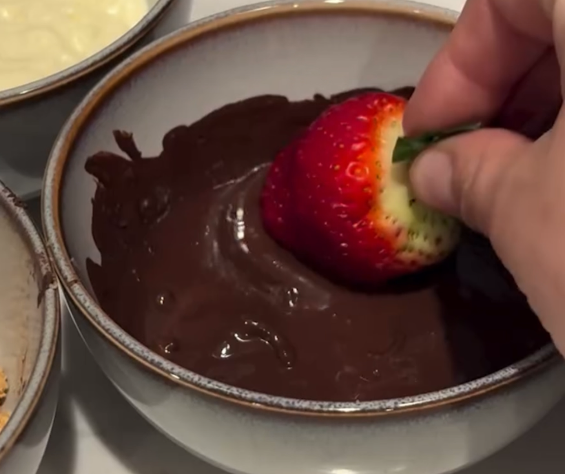 No-Bake Gluten-Free Strawberry Cheesecake Chocolate-Covered Strawberries by Aleah Grande